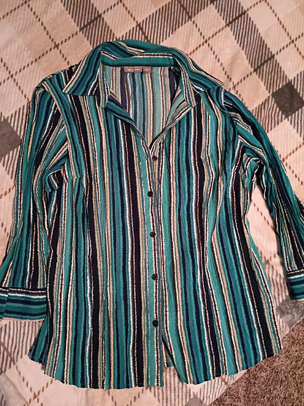 Top Y2k Womens Apt. 9 Teal and Navy Vertical Stripe Button-Down Shirt Size L